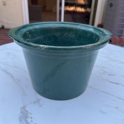 Ceramic pot - 9.5 in x 6 in
