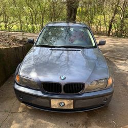 2005 BMW 325i