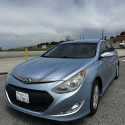 2012 Hyundai Sonata Hybrid 