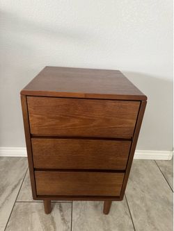 Brown wood 3 drawers nightstand (26” H / 15.5” W / 15.5” D)