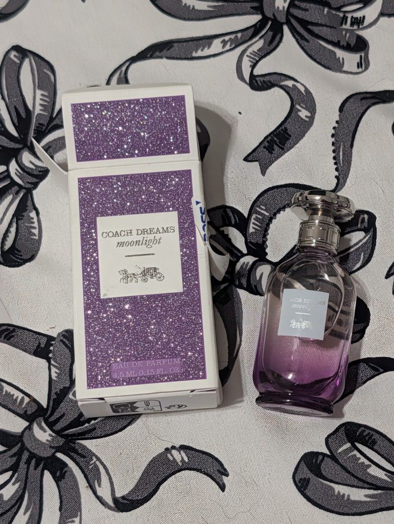 NEW SMALL COACH PERFUME
