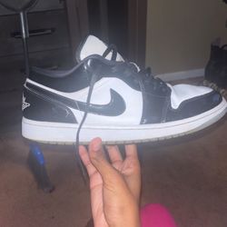 Jordan 1 Low “concord Grape”