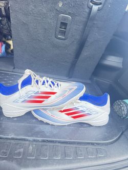 ArtificialTurf Soccer Cleats