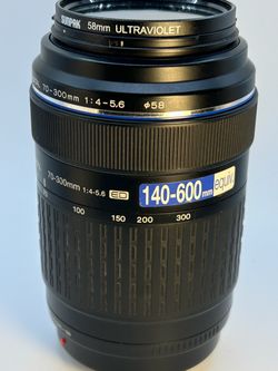 Olympus Zuiko Digital 70-300mm f/4.5-6 ED Lens (140-600mm Equivalent)