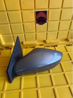 2013 Hyundai Sonata Left/Driver Side Mirror