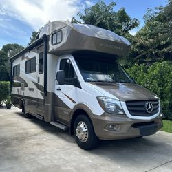 2017 Mercedes benz Navion 24J