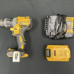 Dewalt 20v Drill w/4ah Battery and Charger