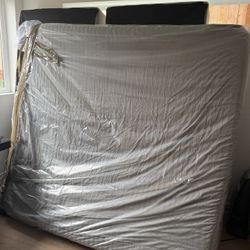 KING SIZE TEMPUR-PEDIC MATTRESS AND BOX SPRINGS 