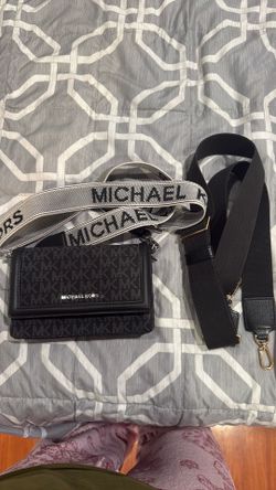 Mk cross body