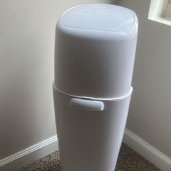 Playtex Baby diaper genie