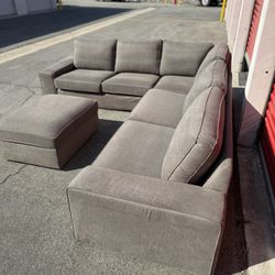 Sectional couch