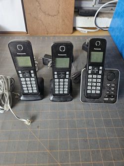 Panasonic Cordless Phone  kx-tgc360 with 3 Handsets 