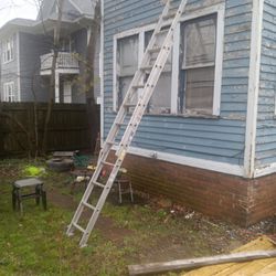 20ft Louisville Aluminum Ladder