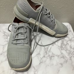 4 Pairs of Sneakers Trainers as 11