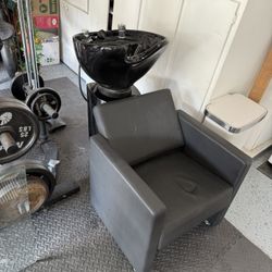 Shampoo Bowl And Chair 