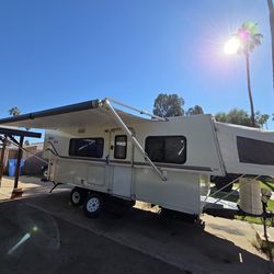 2002 Hi-Lo Silver 23LX