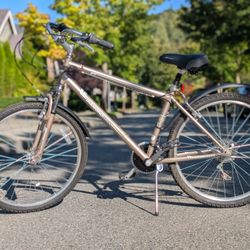 Diamondback Wildwood Citi Comfort Cruiser Bike – 21-Speed – Like-New Condition