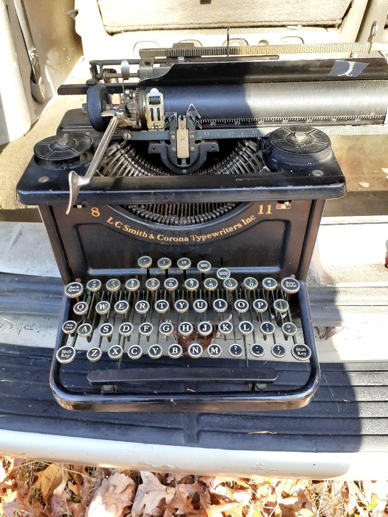 Antique Typewriter