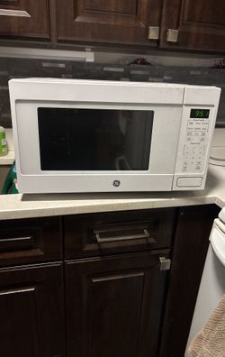 Large GE Microwave