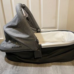 Uppababy Vista bassinet