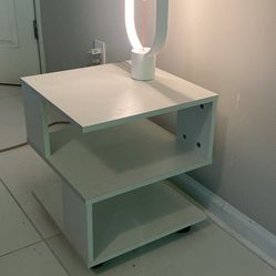 Lamp And End Table( Make An Offer)