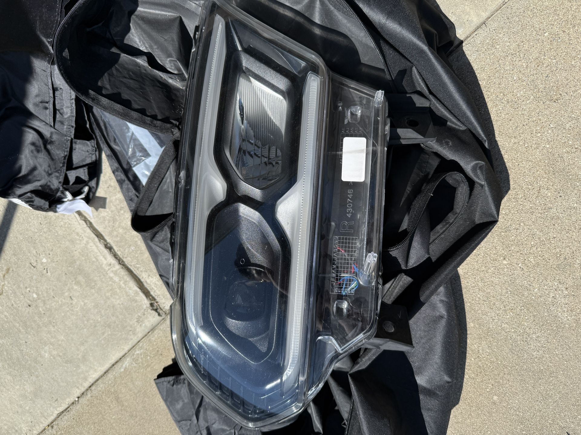 2021 - 2025 Passenger Side Headlight Dodge Durango