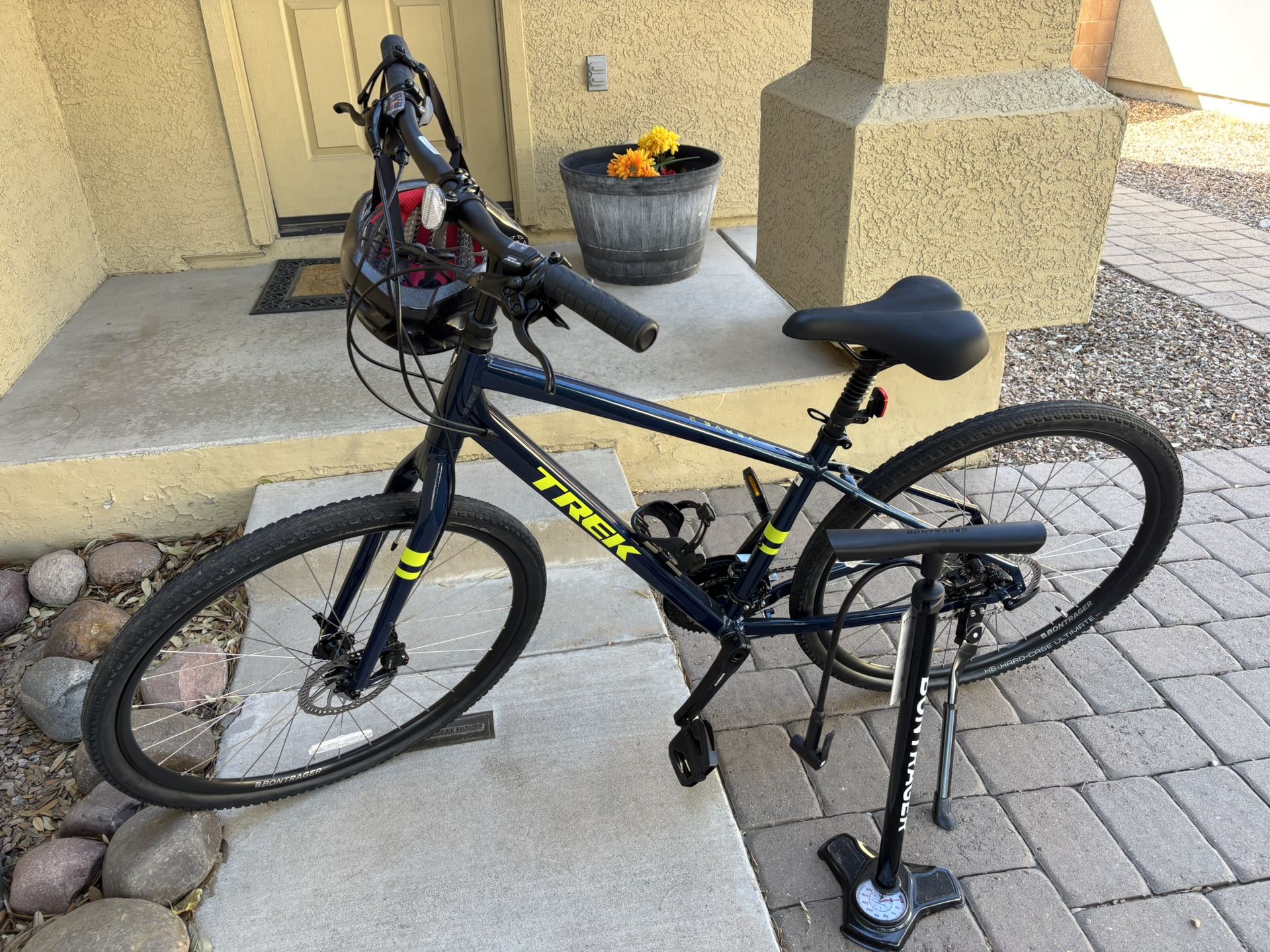 Trek Verve 3 Mountain Bike
