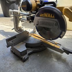 12" Sliding Compound Miter Saw