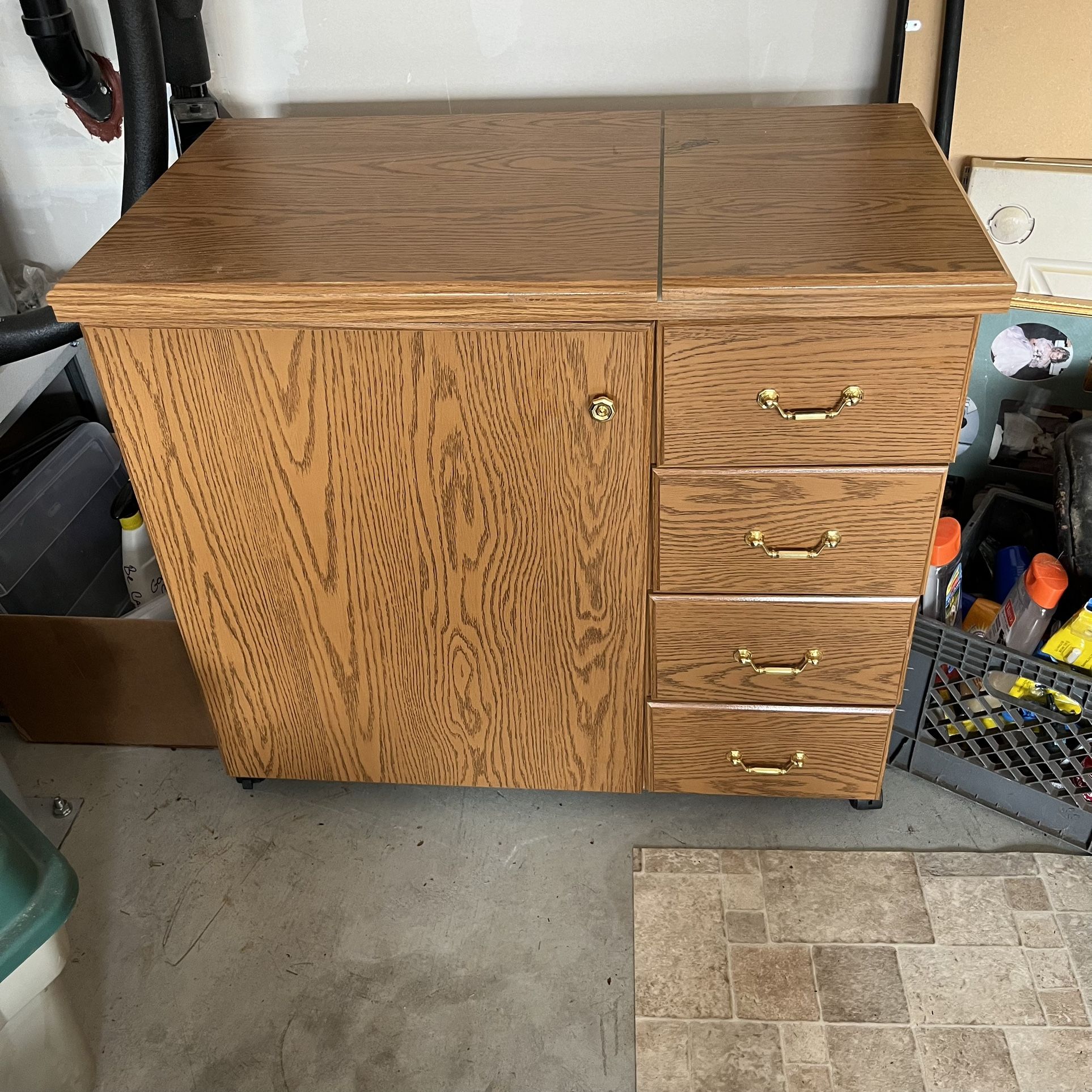 Sewing Machine Cabinet 