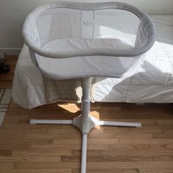 Halo Bassinet Swivel Sleeper 