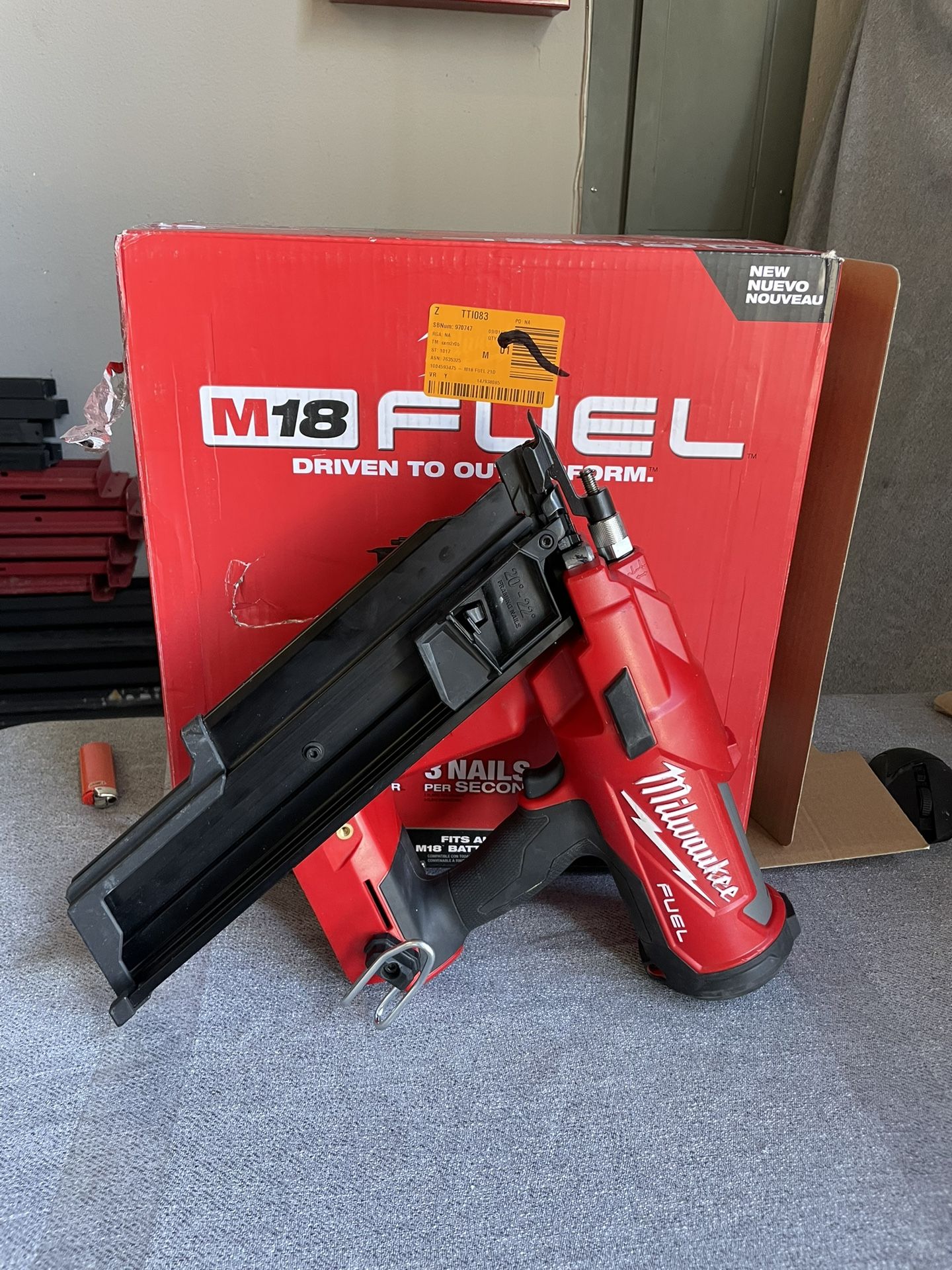 Milwaukee M18 FUEL 3-1/2 in. 18-Volt 21-Degree Lithium-Ion Brushless Cordless Framing Nailer (Tool-Only