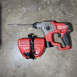 Milwaukee M12 