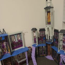 Monster High Deluxe High School Playset