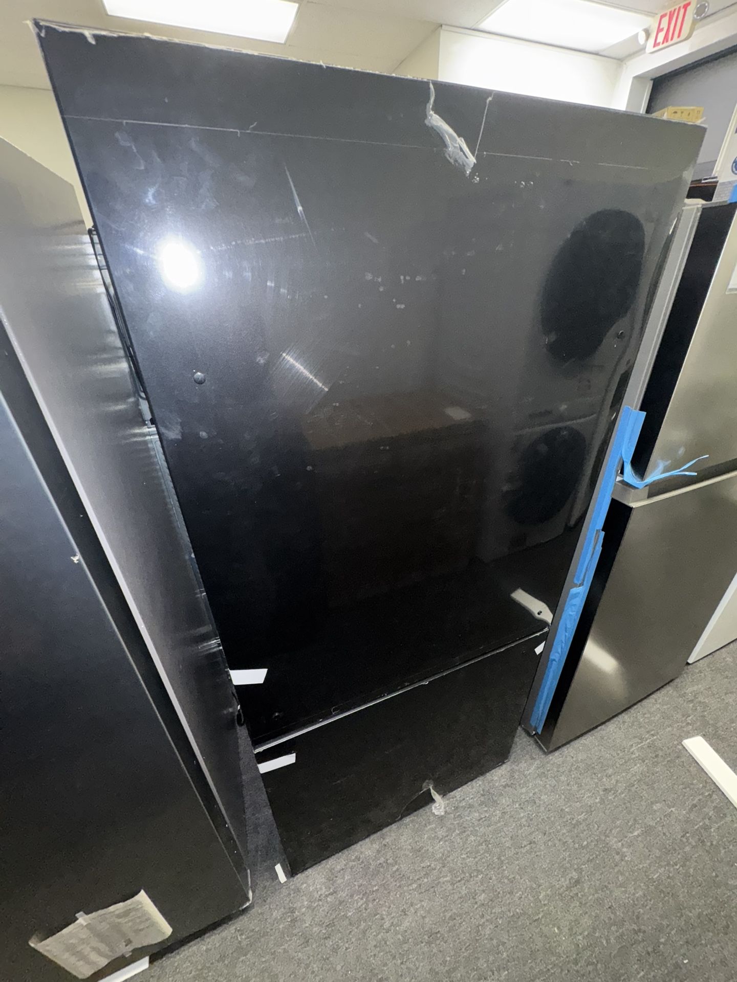 Hisense Bottom Mount Fridge New $25 down