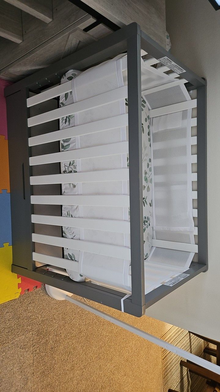 Mini Baby Crib And Matress And Covers