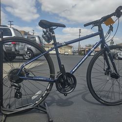 Urban XCAPE hybrid Bike