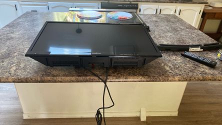 24 Inch Colored Tv With Built In Dvd Player With Wall Mount