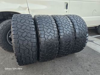 4 Used Tires Lt35x12.50r17 Toyo AT111 Open Country $280.00