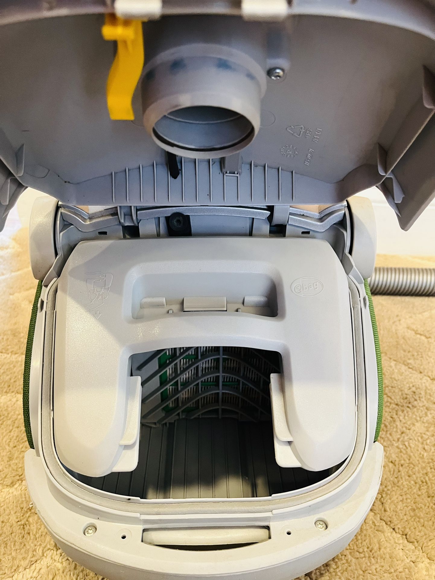 Electrolux Oxygen Three Canister Vacuum Cleaner