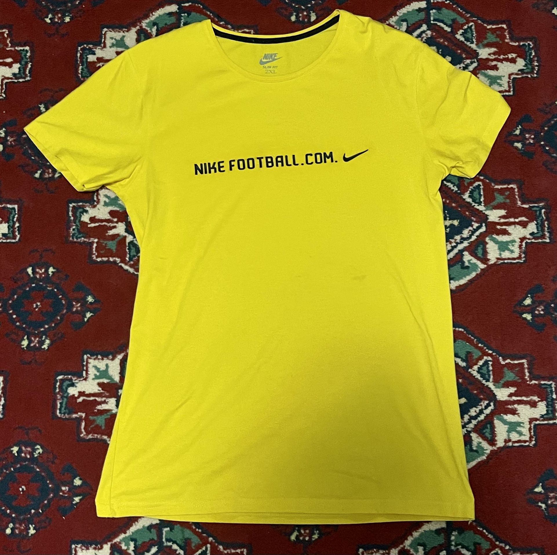 Medium Nike Shirt 