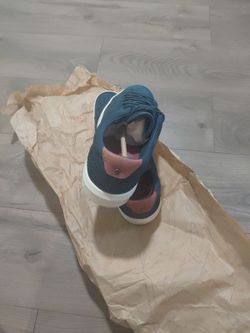 Mozo Men’s Shoes – Brand New / Stylish & Comfortable