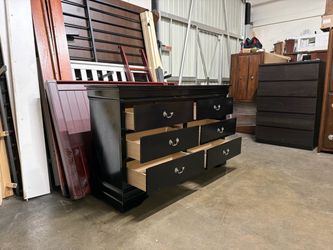 Long dresser $150