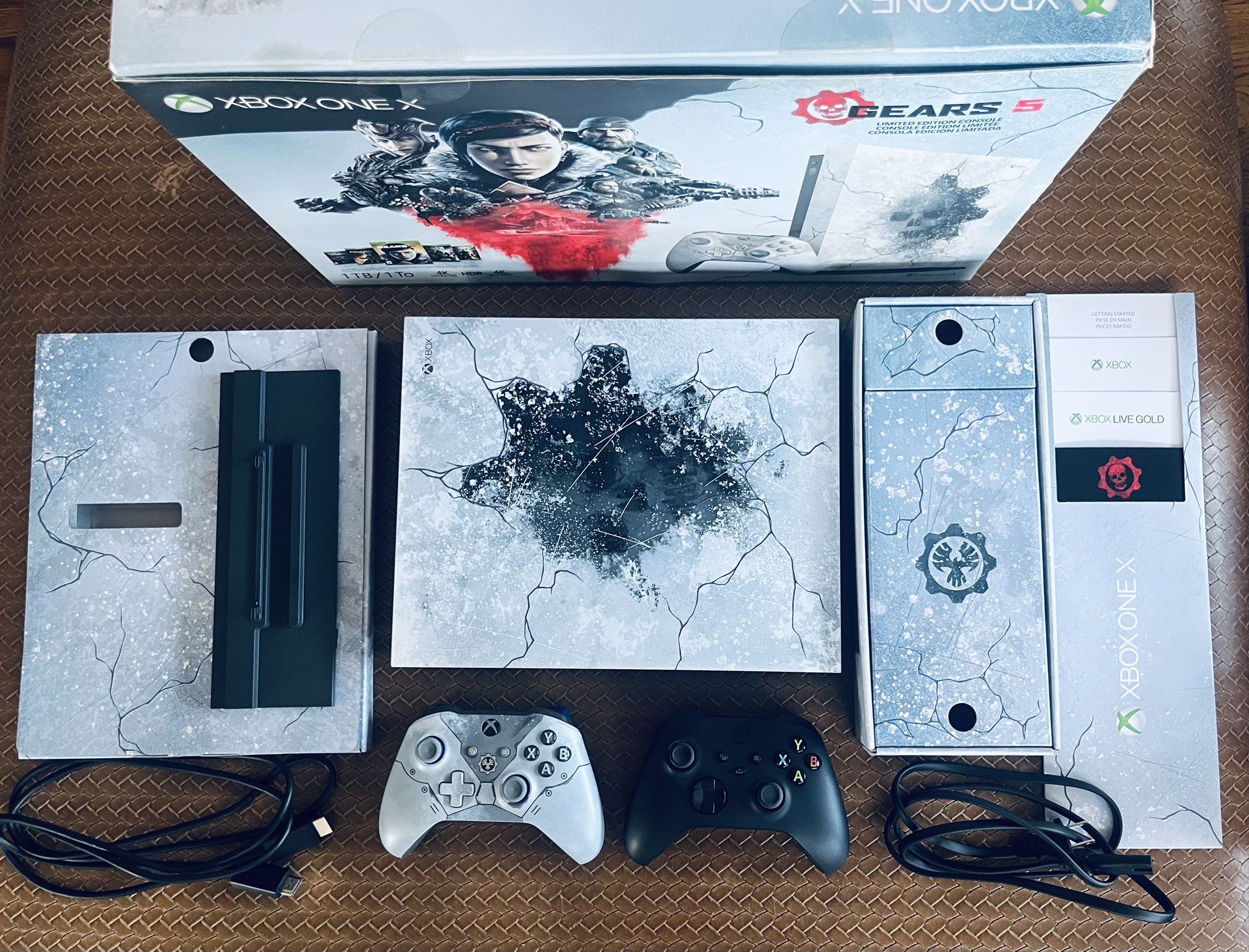 Xbox One X Gears 5 Limited Edition 1TB Bundle CIB - UNUSED Controller AND Codes + Bonus Controller