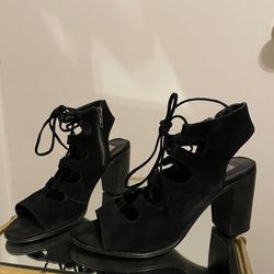 Black straps heels 