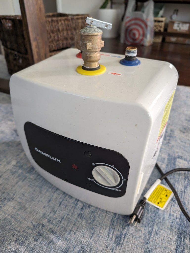 Camplux Water Heater