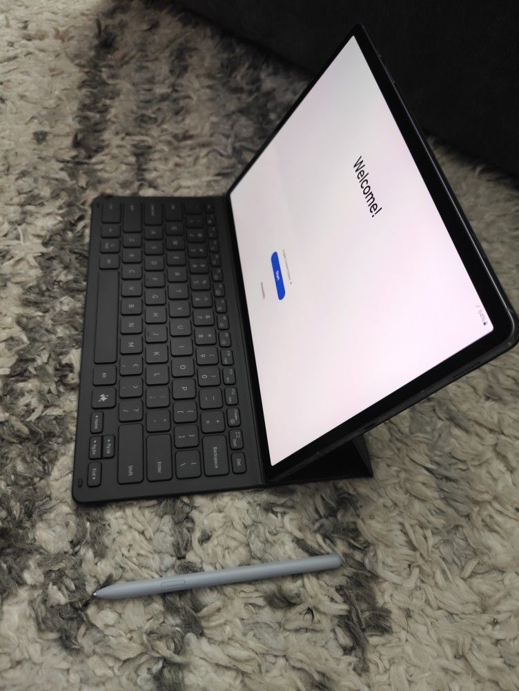 Samsung Galaxy Tab S10+ | 256GB | Moonstone Gray | 12.4", with Official Pen & Keyboard Cover Slim