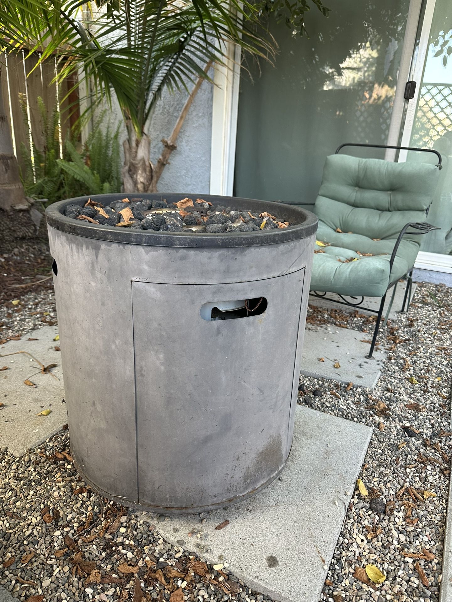 Propane fire pit. Works great.