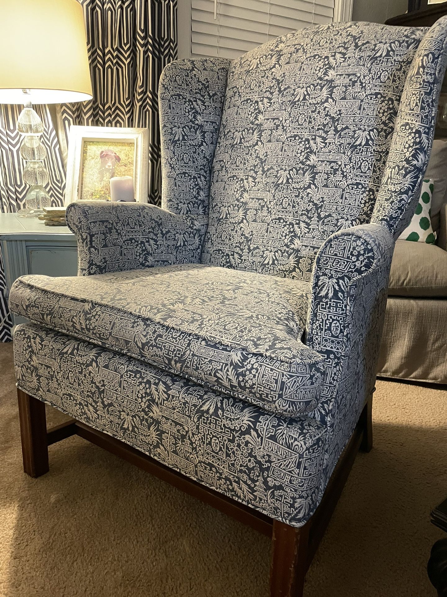 Queens Anne chair Baby Blue Color Scheme