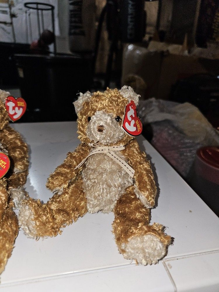 Ty Beanie Babies - WHITTLE the Bear (7 Inch) - NEW MINT with MINT TAGS Retired