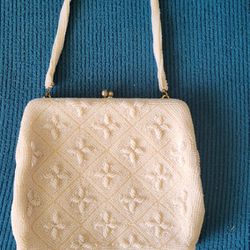 Vintage White Beaded Handbag 